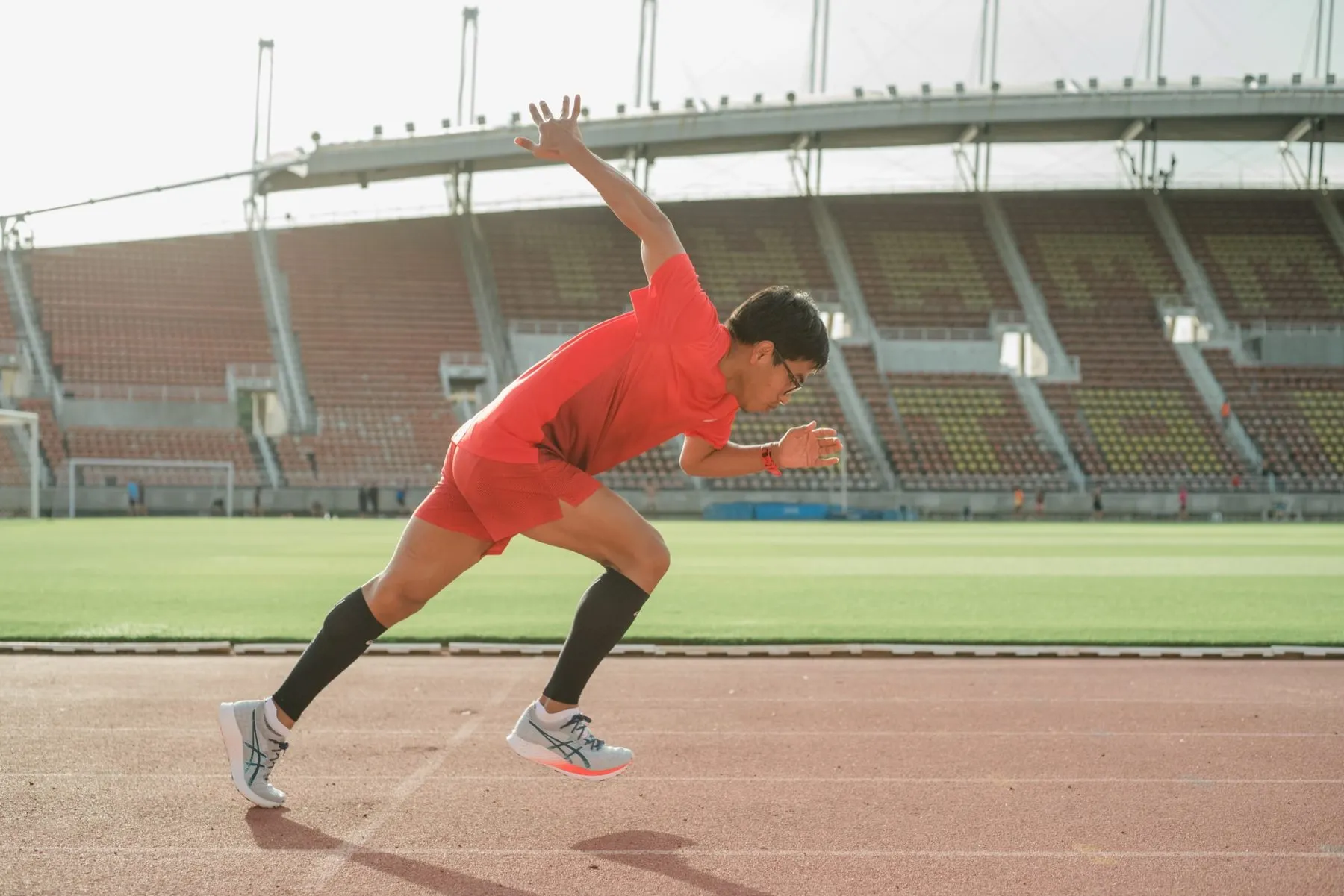 ถ่ายภาพกีฬาและไลฟ์สไตล์ ASICS ในประเทศไทย, photo 1 of 7